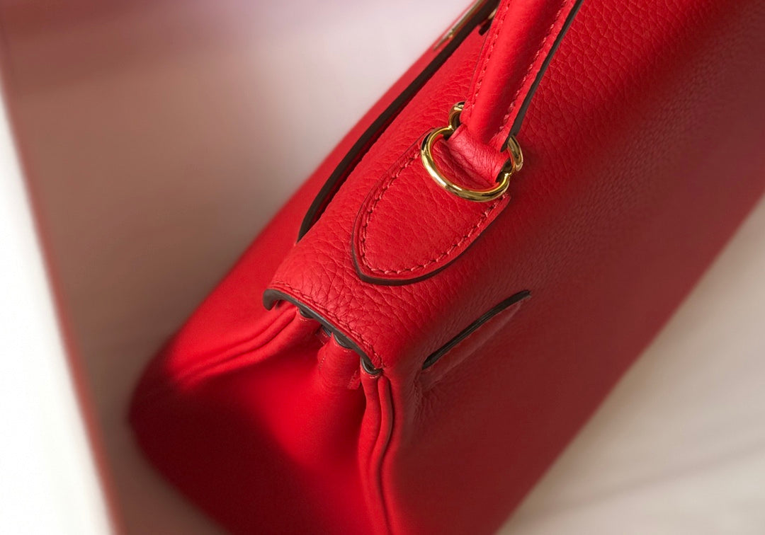 HM KELLY 28CM ROUGE TOGO QUINCAILLERIE OR