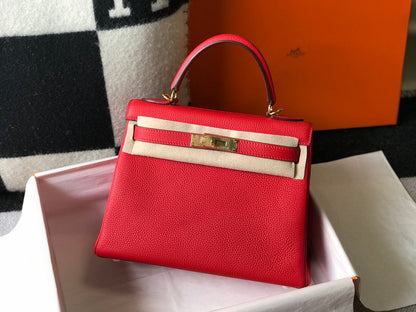 HM ケリー 25cm レッド トーゴ ゴールド金具