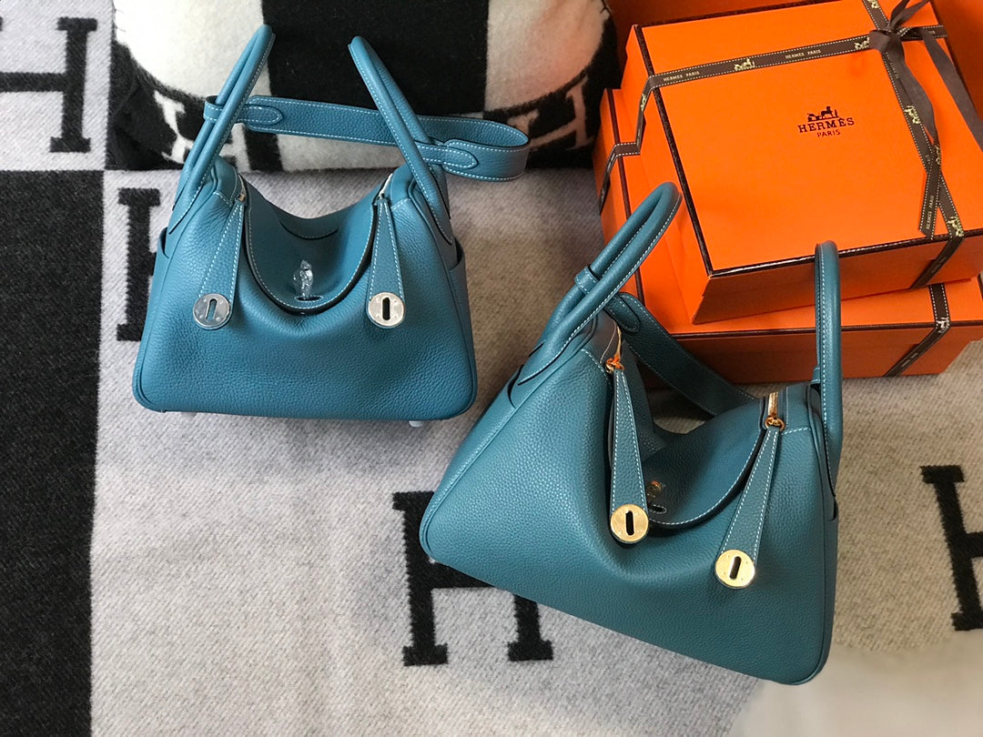 SAC HM LINDY 30 CUIR TAURILLON CLEMENCE SAPHIR