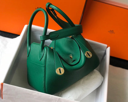 SAC HM LINDY 30 CUIR TAURILLON CLEMENCE VERT CASTLETON