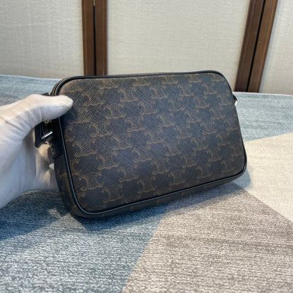 SAC MESSAGER MOYEN 23 EN TOILE TRIOMPHE NOIRE