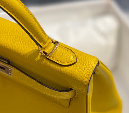 HM KELLY 28CM JAUNE TOGO QUINCAILLERIE OR