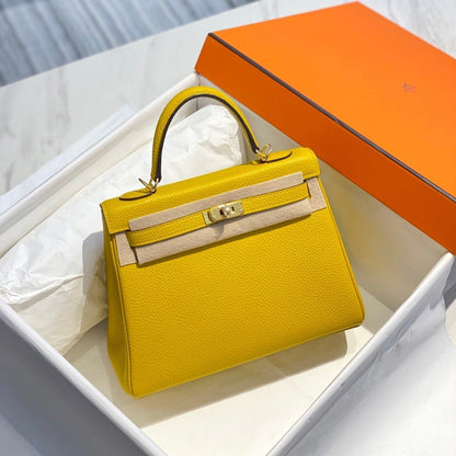 HM KELLY 28CM JAUNE TOGO QUINCAILLERIE OR