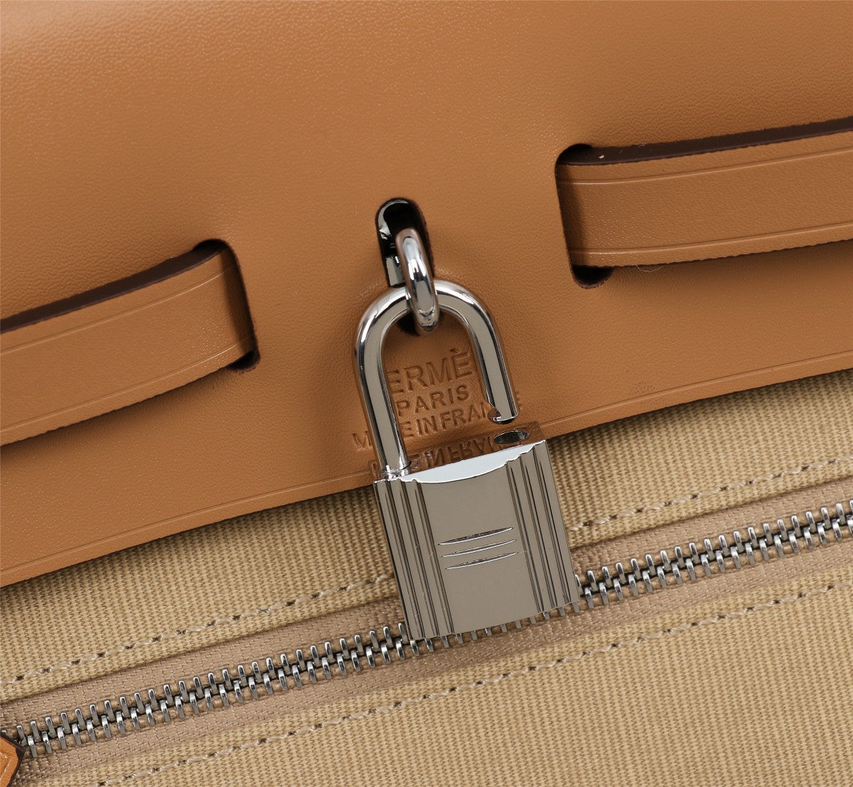 HM HERBAG ZIP 31 TOILE KAKI ET BRONZE