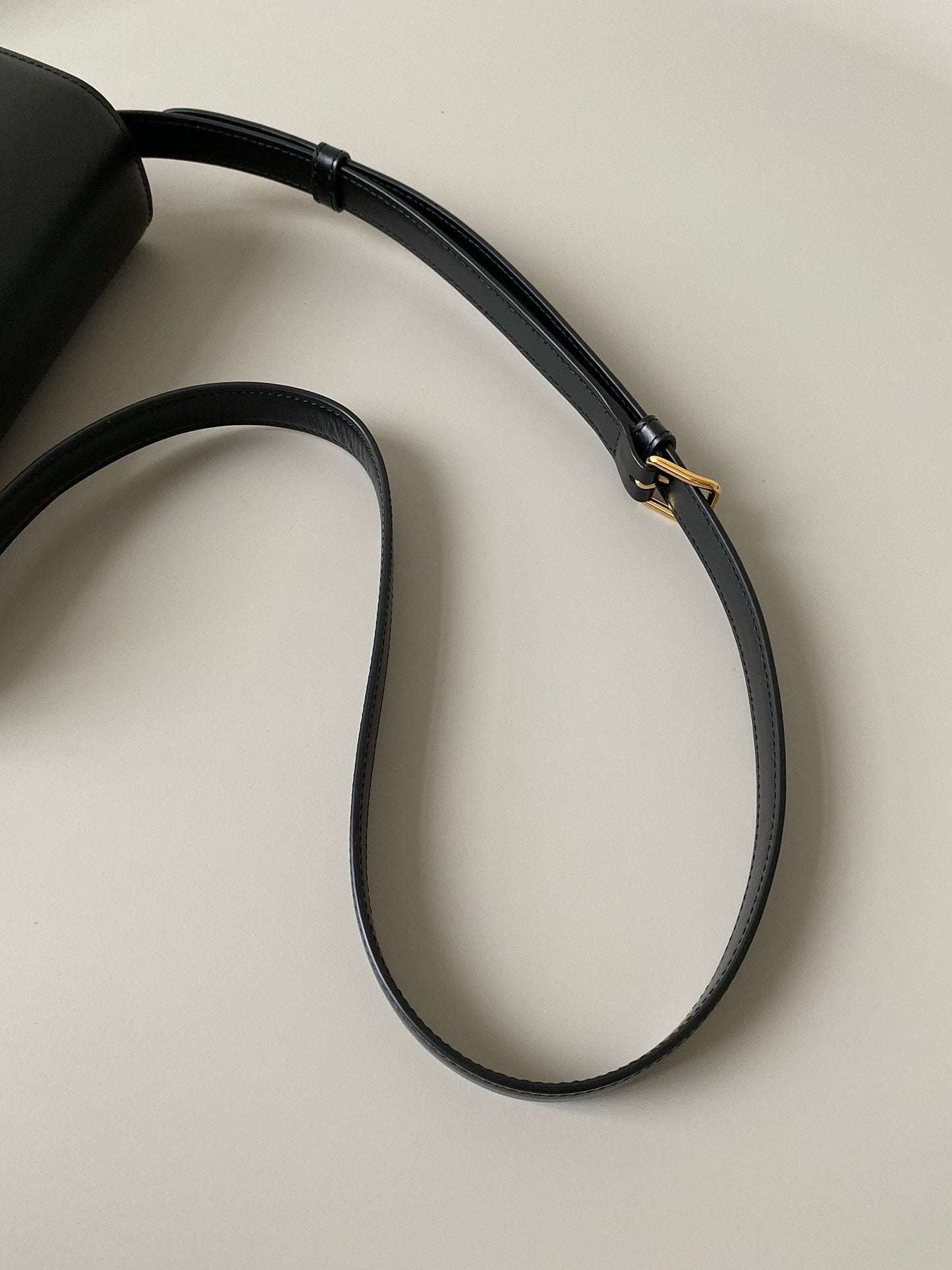 CLASSIQUE TRIOMPHE 22 CUIR DE VEAU TOUT NOIR
