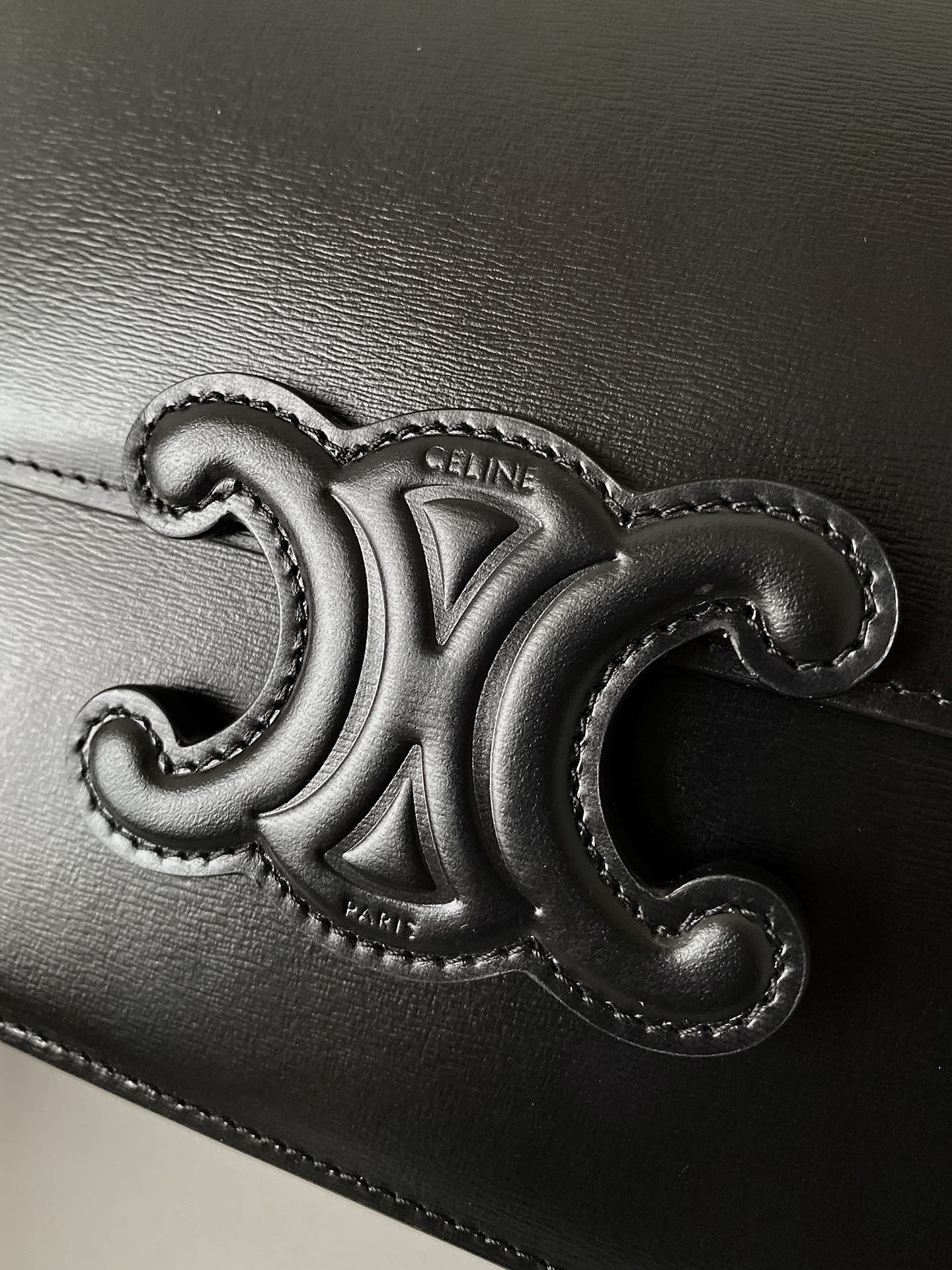 CLASSIQUE TRIOMPHE 22 CUIR DE VEAU TOUT NOIR