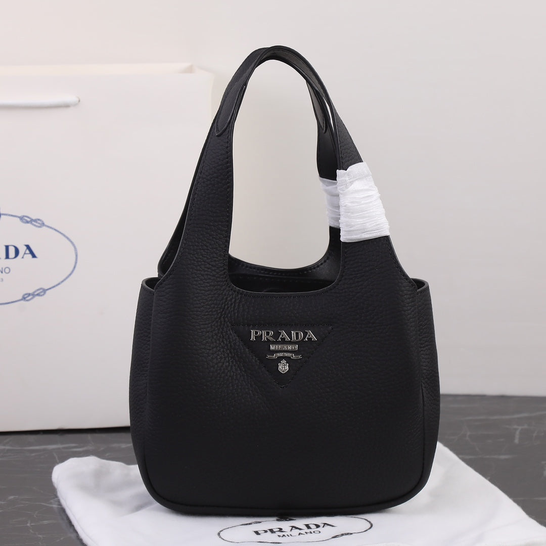 Sac cabas PRA 18 DYNAMIQUE LOGO EN CUIR DE VEAU NOIR