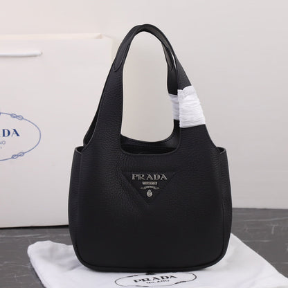Sac cabas PRA 18 DYNAMIQUE LOGO EN CUIR DE VEAU NOIR