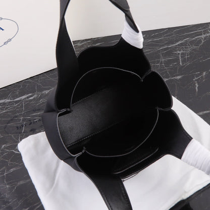 Sac cabas PRA 18 DYNAMIQUE LOGO EN CUIR DE VEAU NOIR