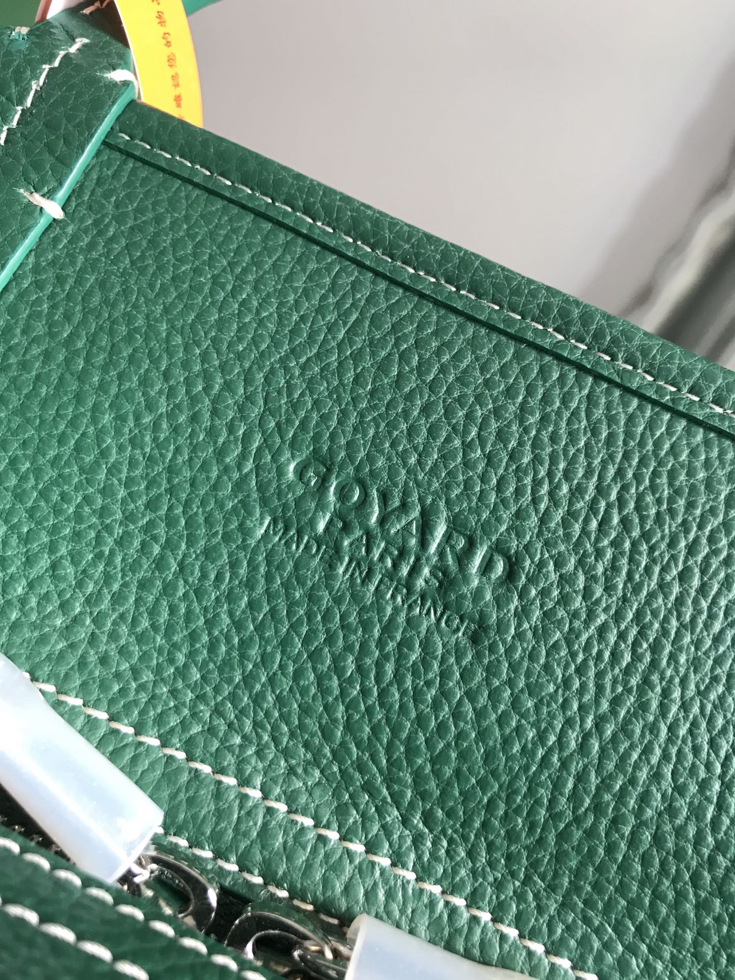 SAC HARDY PM 40 EN TOILE GOYARDINE VERTE ET GARNITURES EN CUIR TAURILLON