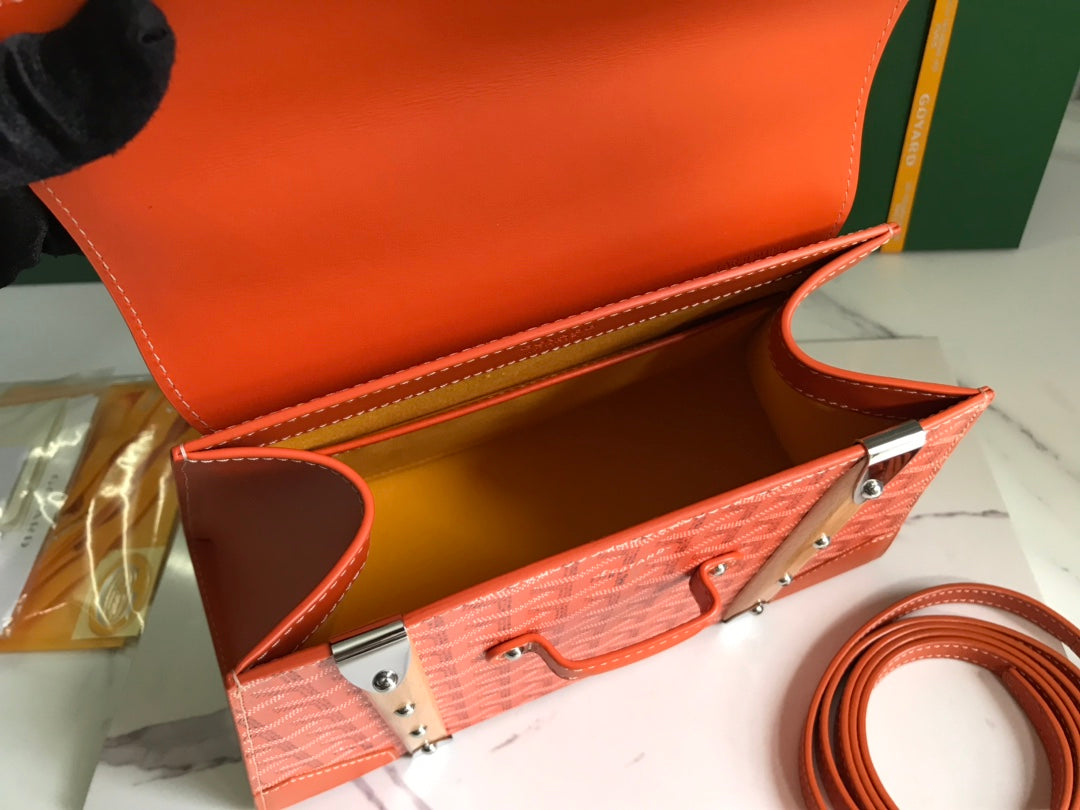 サイゴン PM バッグ 28 レッドオレンジ ゴヤルディン キャンバス＆カーフスキン