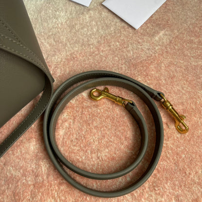 フィッシュバッグ 24 グレーレザー