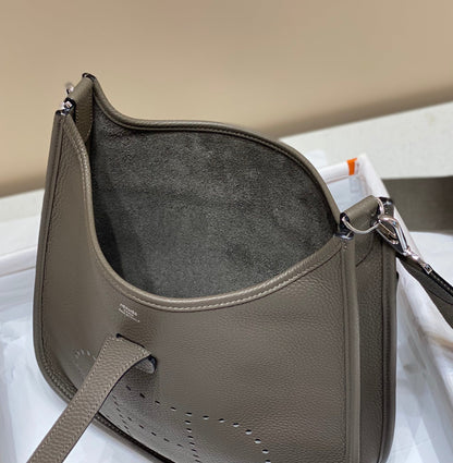 Evelyne 29cm Brun Foncé Togo Shw
