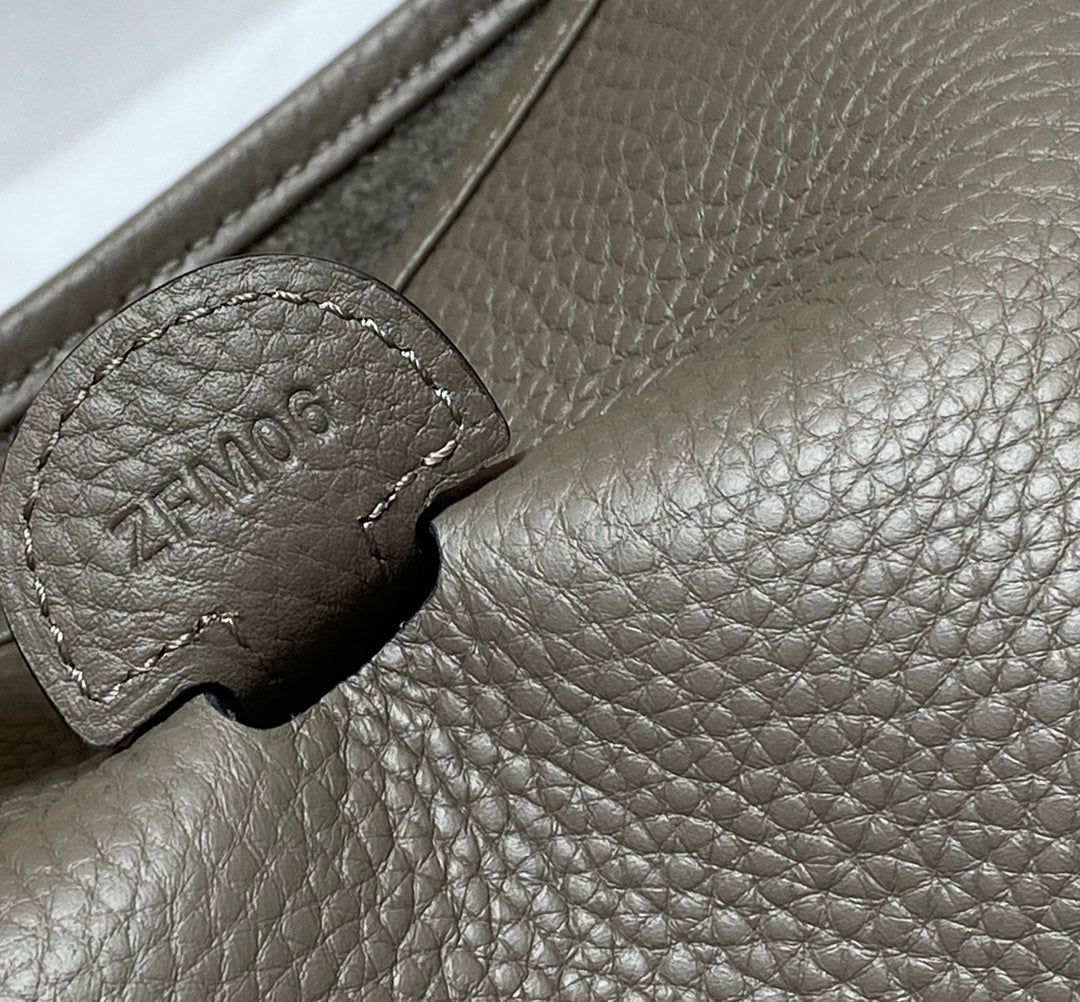 Evelyne 29cm Brun Foncé Togo Shw