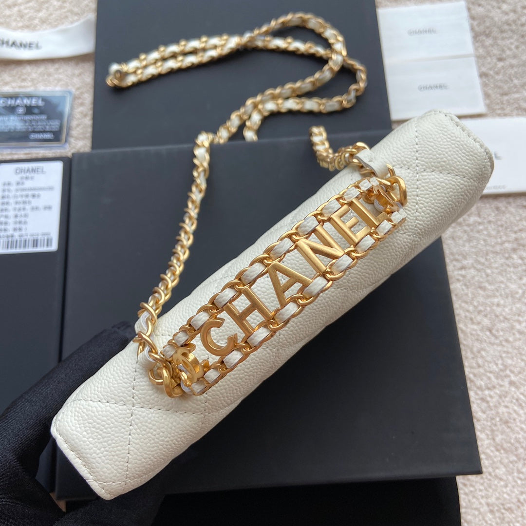 Sac à main CC Woc 20 cm avec poignée supérieure en cuir de veau grainé blanc et accessoires dorés