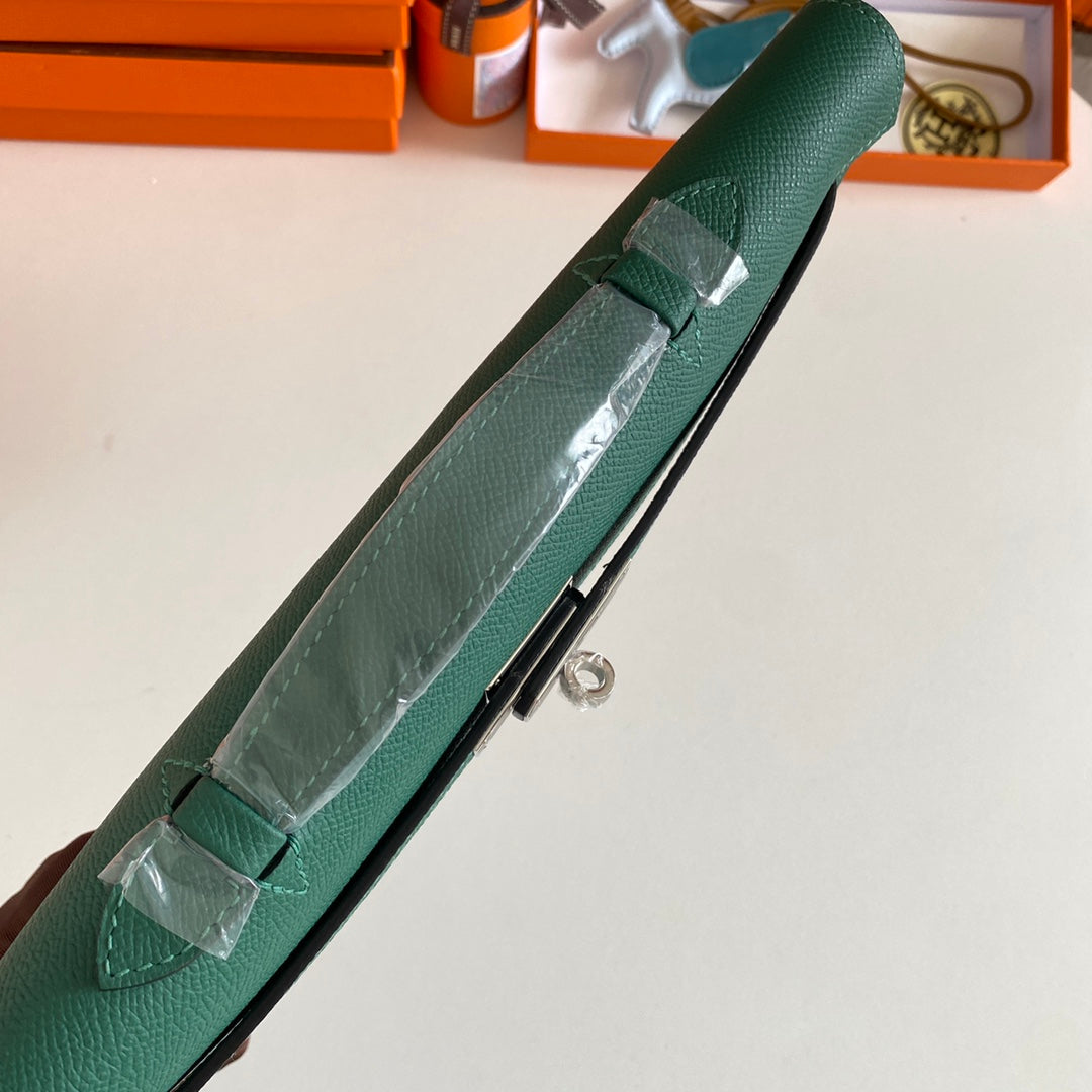HM Kelly Cut 31 Kaitoke Green Cuir Epsom Quincaillerie argentée 229041