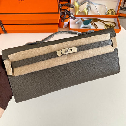 HM Kelly Cut 31 Cuir Epsom Gris Fossile Ferrures Argentées 229053
