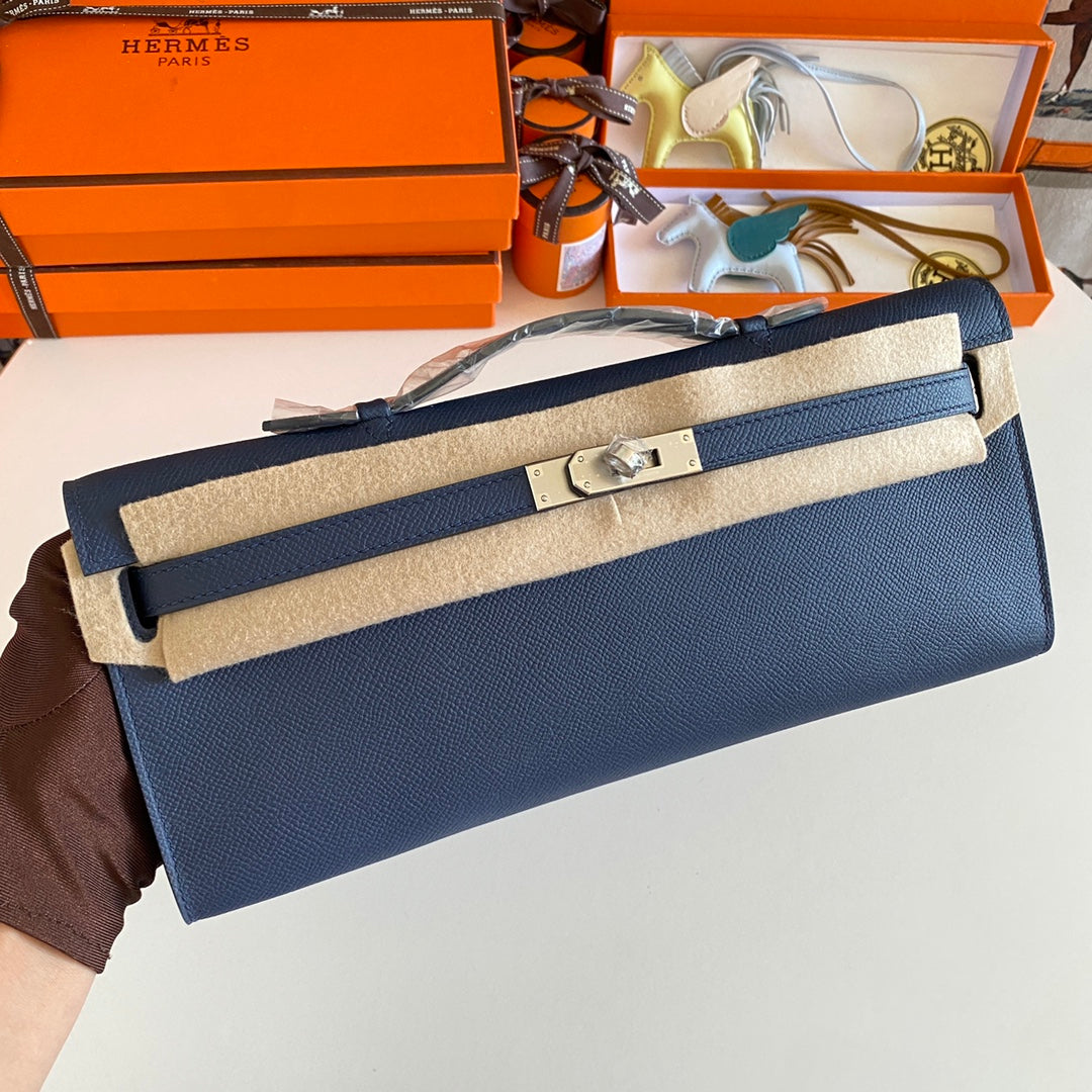 HM Kelly Cut 31 Cuir Epsom bleu nuit Ferrures argentées 229048