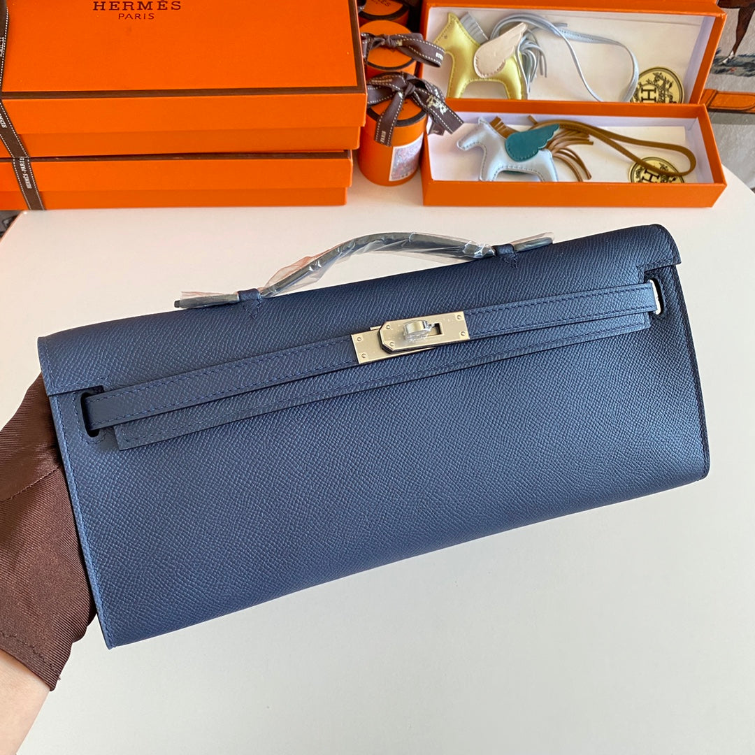 HM Kelly Cut 31 Cuir Epsom bleu nuit Ferrures argentées 229048