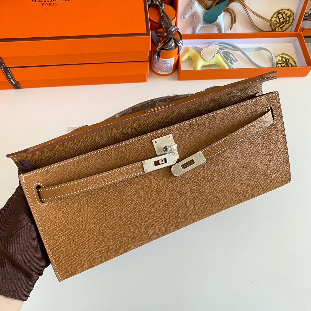 HM Kelly Cut 31 Cuir Epsom Beurre de Cacahuète Ferrures Argentées 229056