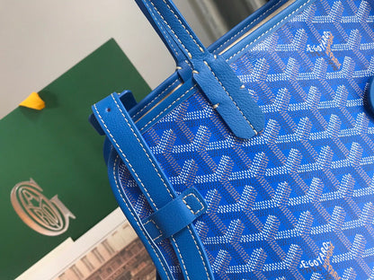 SAC CHIEN GRIS 33 EN TOILE GOYARDINE BLEU SAPHIR ET GARNITURES EN CUIR DE VEAU BRUN
