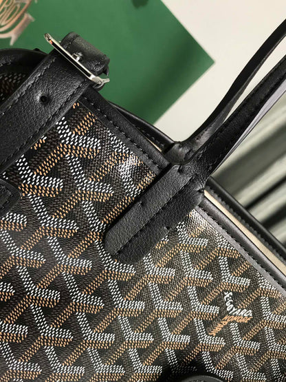 SAC CHIEN GRIS 33 EN TOILE GOYARDINE NOIRE ET GARNITURES EN CUIR DE VEAU BRUN