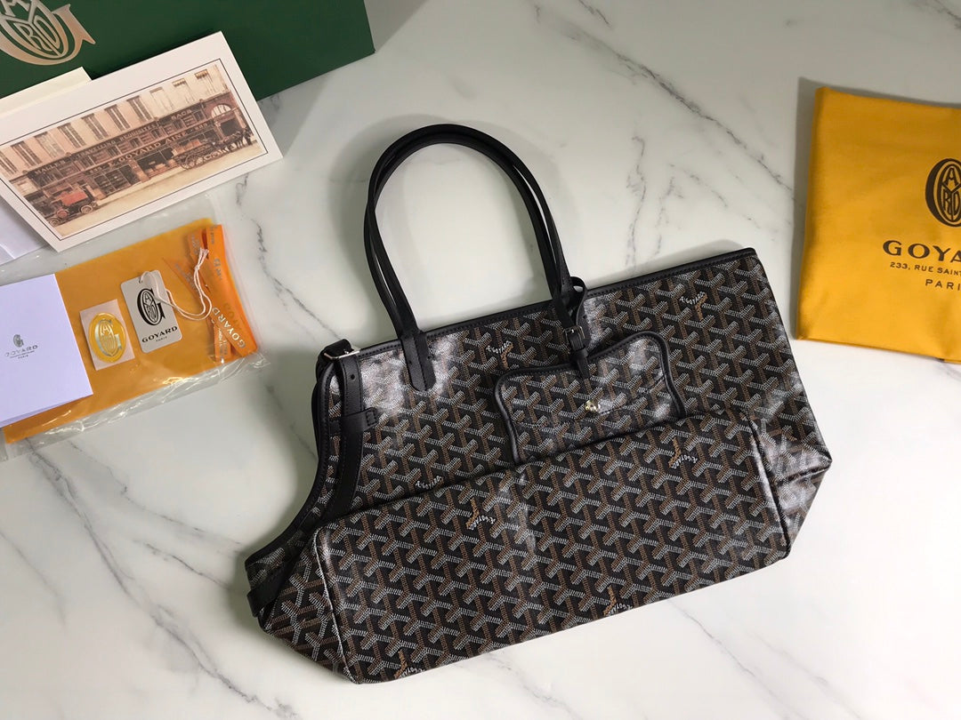 SAC CHIEN GRIS 33 EN TOILE GOYARDINE NOIRE ET GARNITURES EN CUIR DE VEAU BRUN