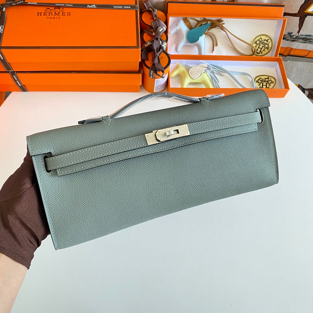 HM ケリーカット 31 アッシュグレー エプソムレザー シルバー金具 229039