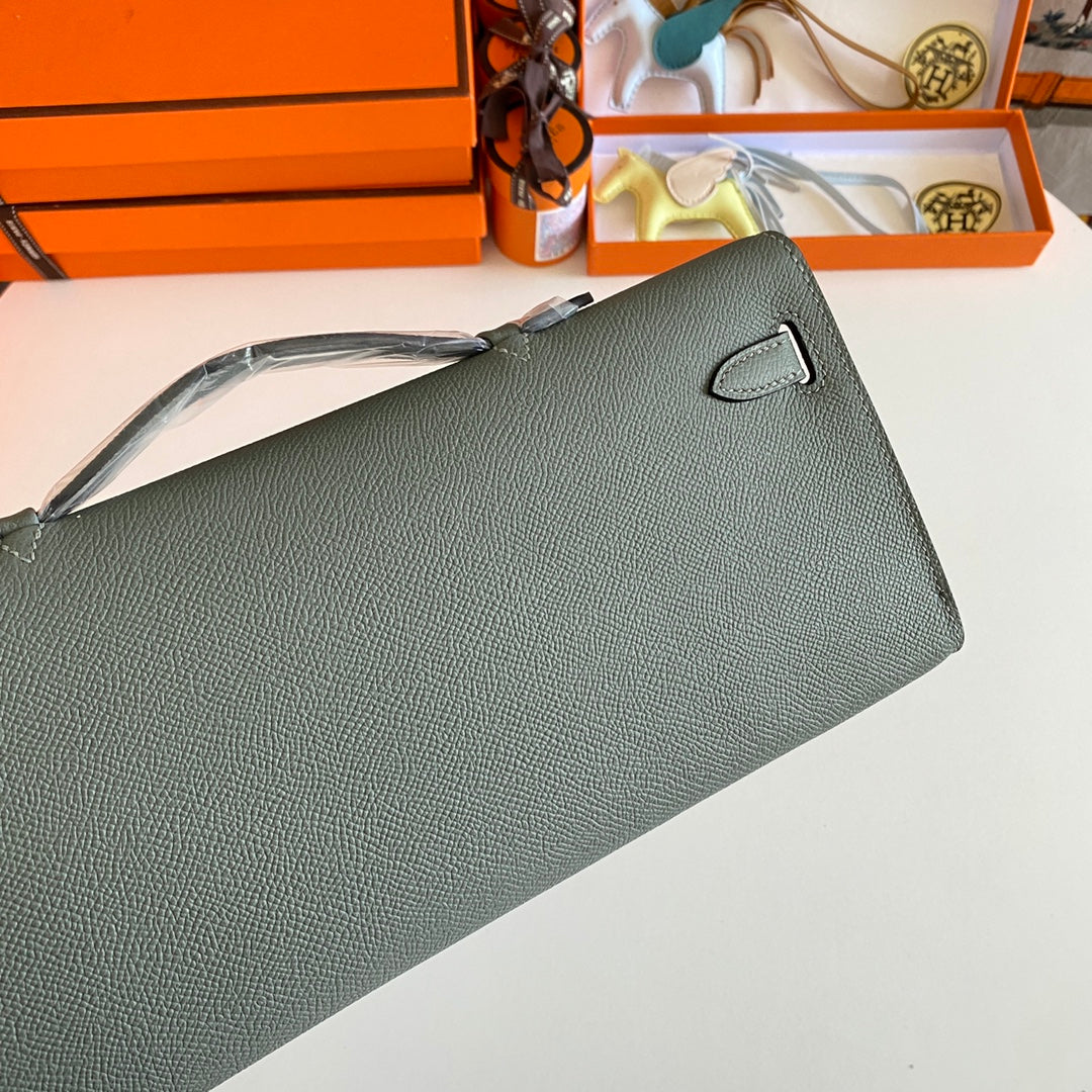 HM ケリーカット 31 アッシュグレー エプソムレザー シルバー金具 229039