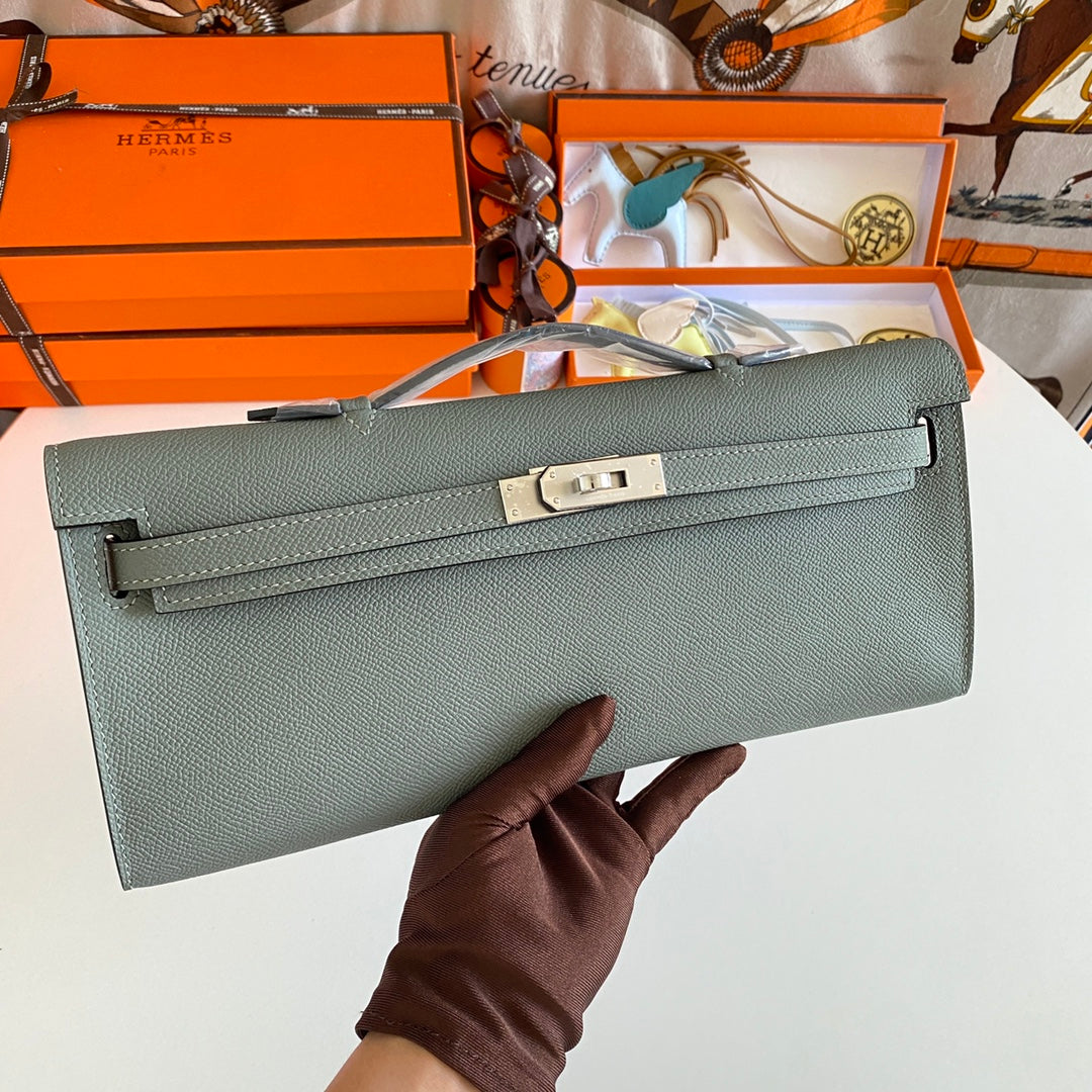 HM ケリーカット 31 アッシュグレー エプソムレザー シルバー金具 229039
