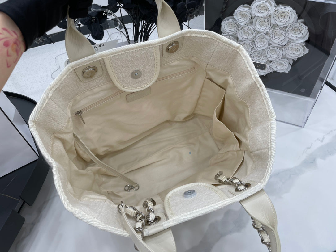 Sac CC Deauville en tweed, cuir beige clair, accessoires argentés, taille 9