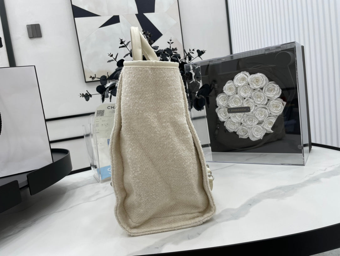 Sac CC Deauville en tweed, cuir beige clair, accessoires argentés, taille 9