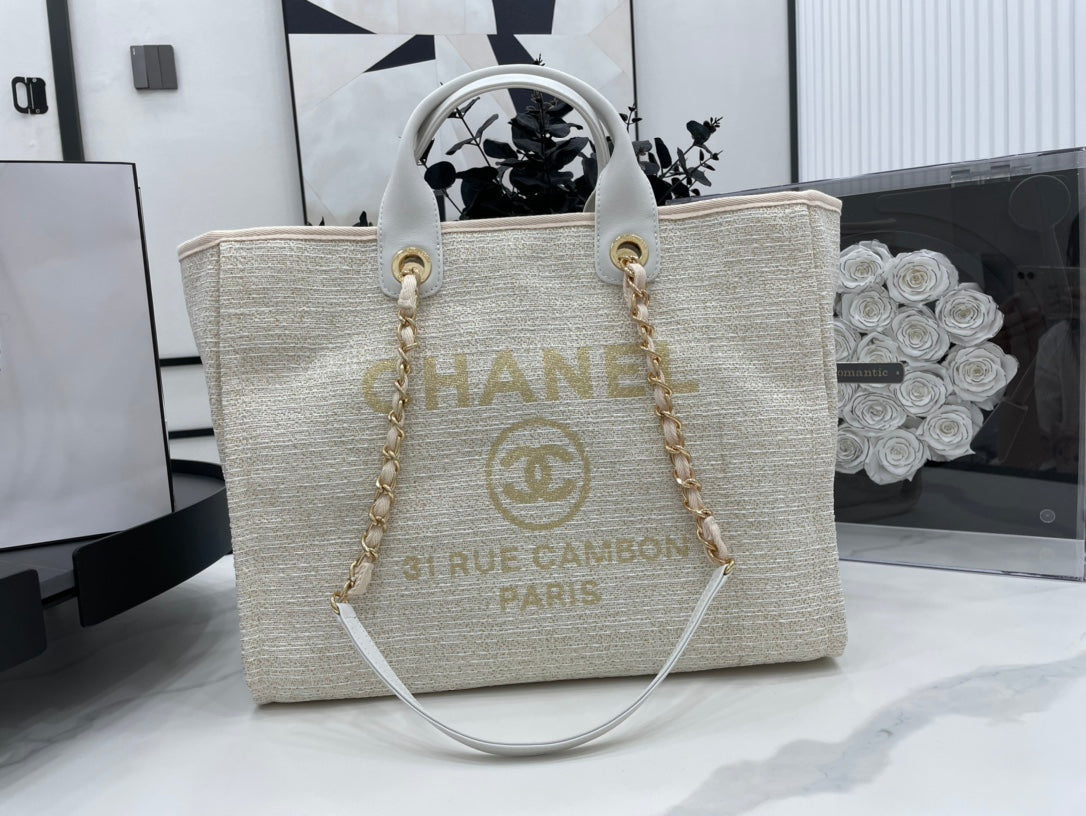 Sac CC Deauville en tweed, cuir blanc, accessoires dorés, 4