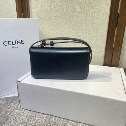 クラシック トリオンフ 20 ブラック カーフスキン レザーストラップ ゴールド金具