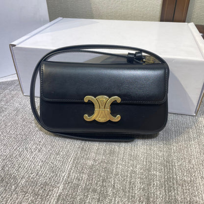 クラシック トリオンフ 20 ブラック カーフスキン レザーストラップ ゴールド金具