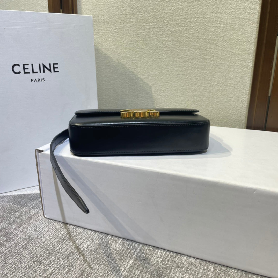 クラシック トリオンフ 20 ブラック カーフスキン レザーストラップ ゴールド金具