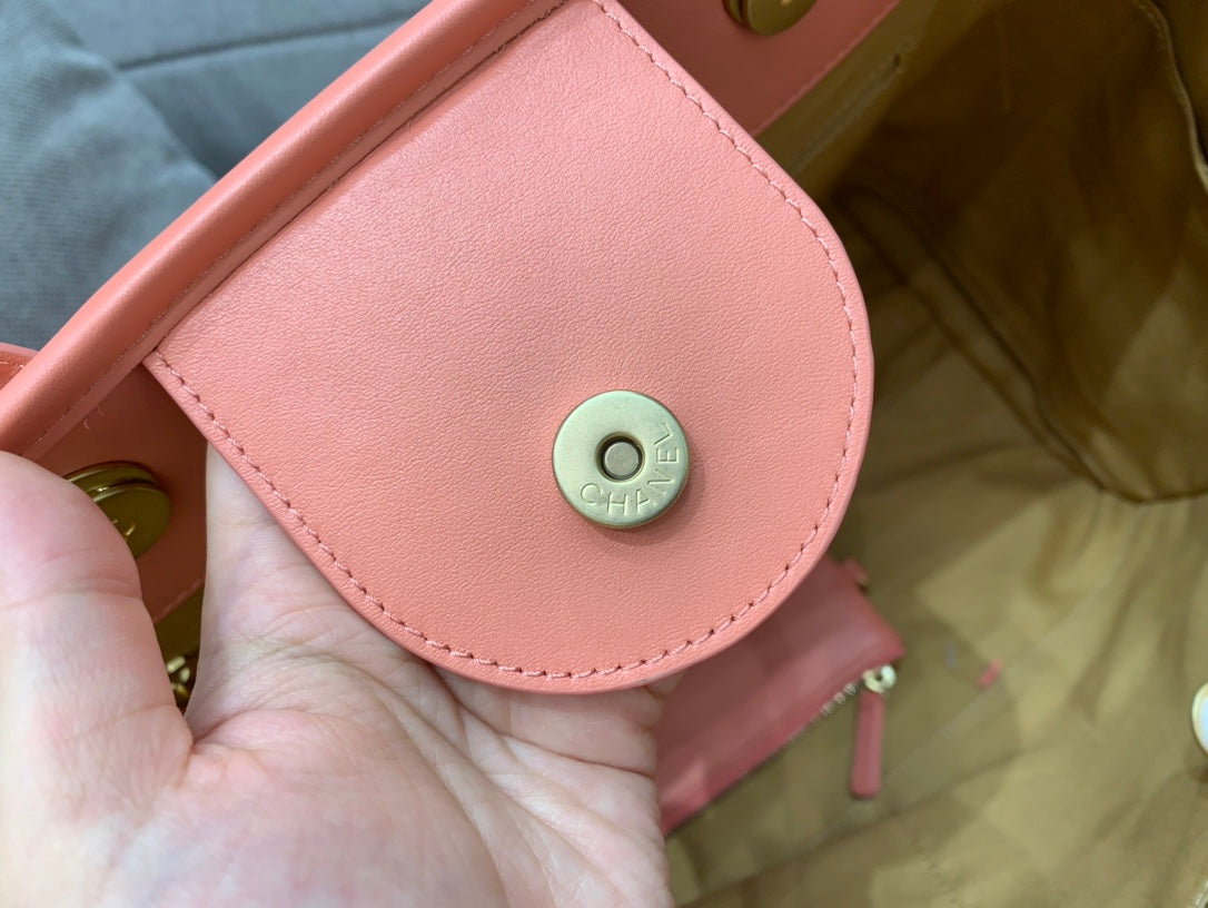 SAC CABAS CC DEAUVILLE 39 CM EN CUIR DE VEAU ORANGE LOGO MULTICOLORE