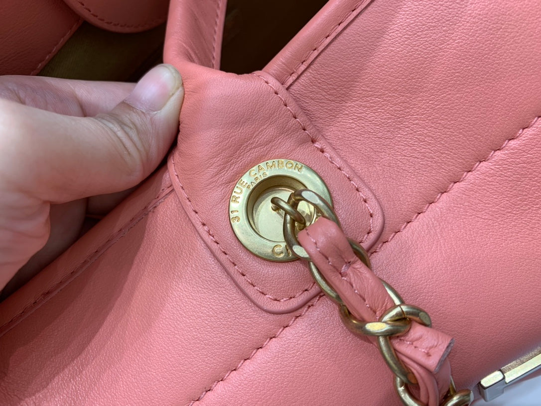 SAC CABAS CC DEAUVILLE 39 CM EN CUIR DE VEAU ORANGE LOGO MULTICOLORE