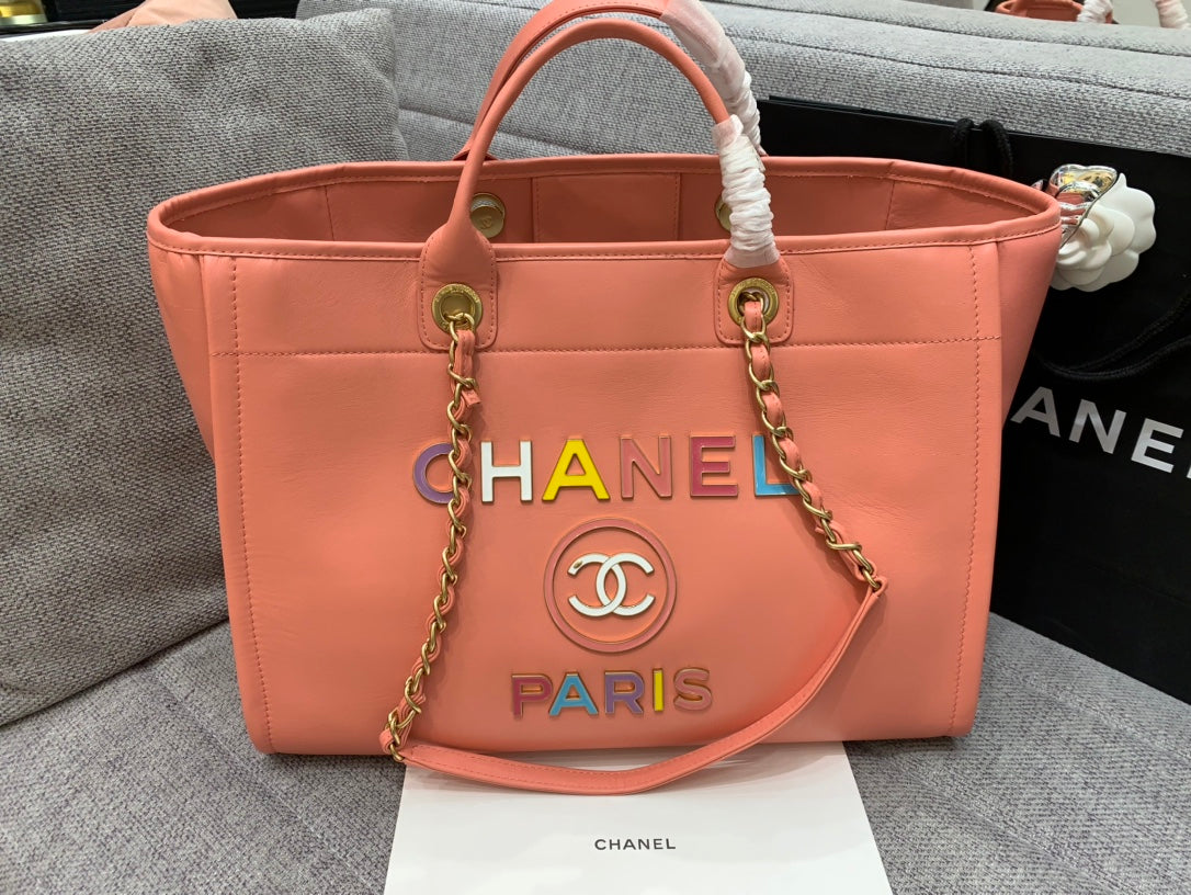 SAC CABAS CC DEAUVILLE 39 CM EN CUIR DE VEAU ORANGE LOGO MULTICOLORE