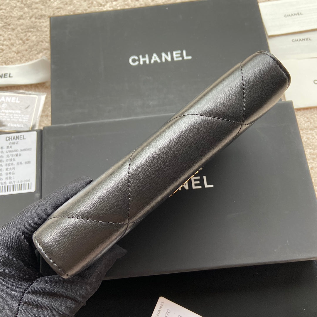 Portefeuille long CC 19 19 cm en cuir de veau noir