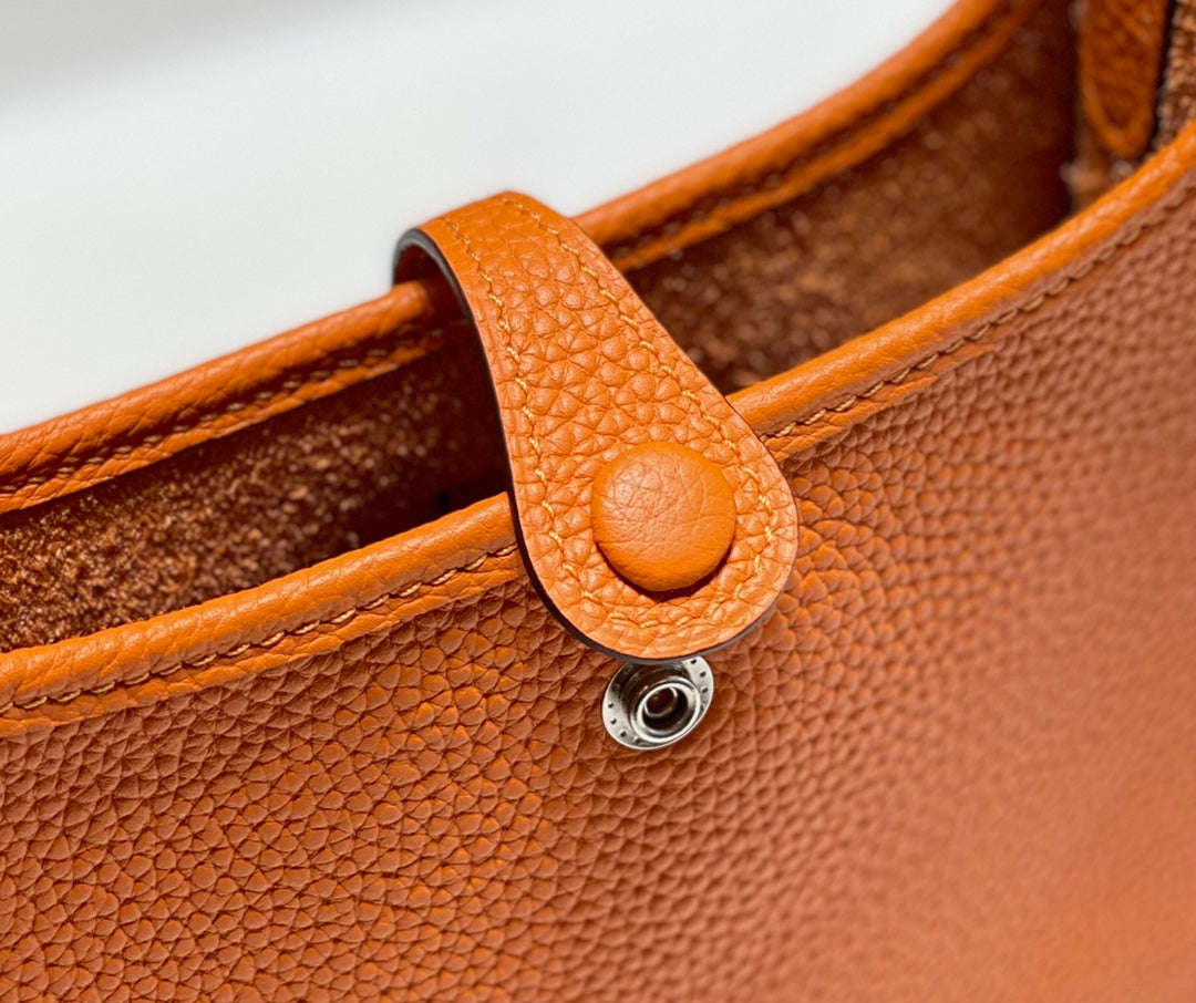 Mini Evelyne 18 cm Orange vif Togo Shw