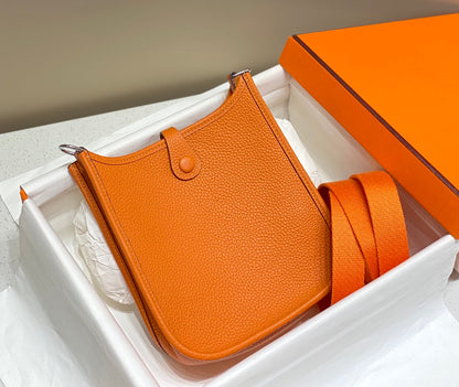 Mini Evelyne 18 cm Orange vif Togo Shw