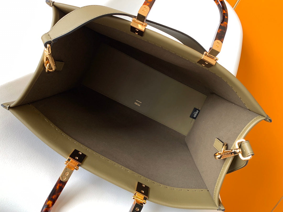 Sac Fend Sunshine Medium 35 en cuir olive 