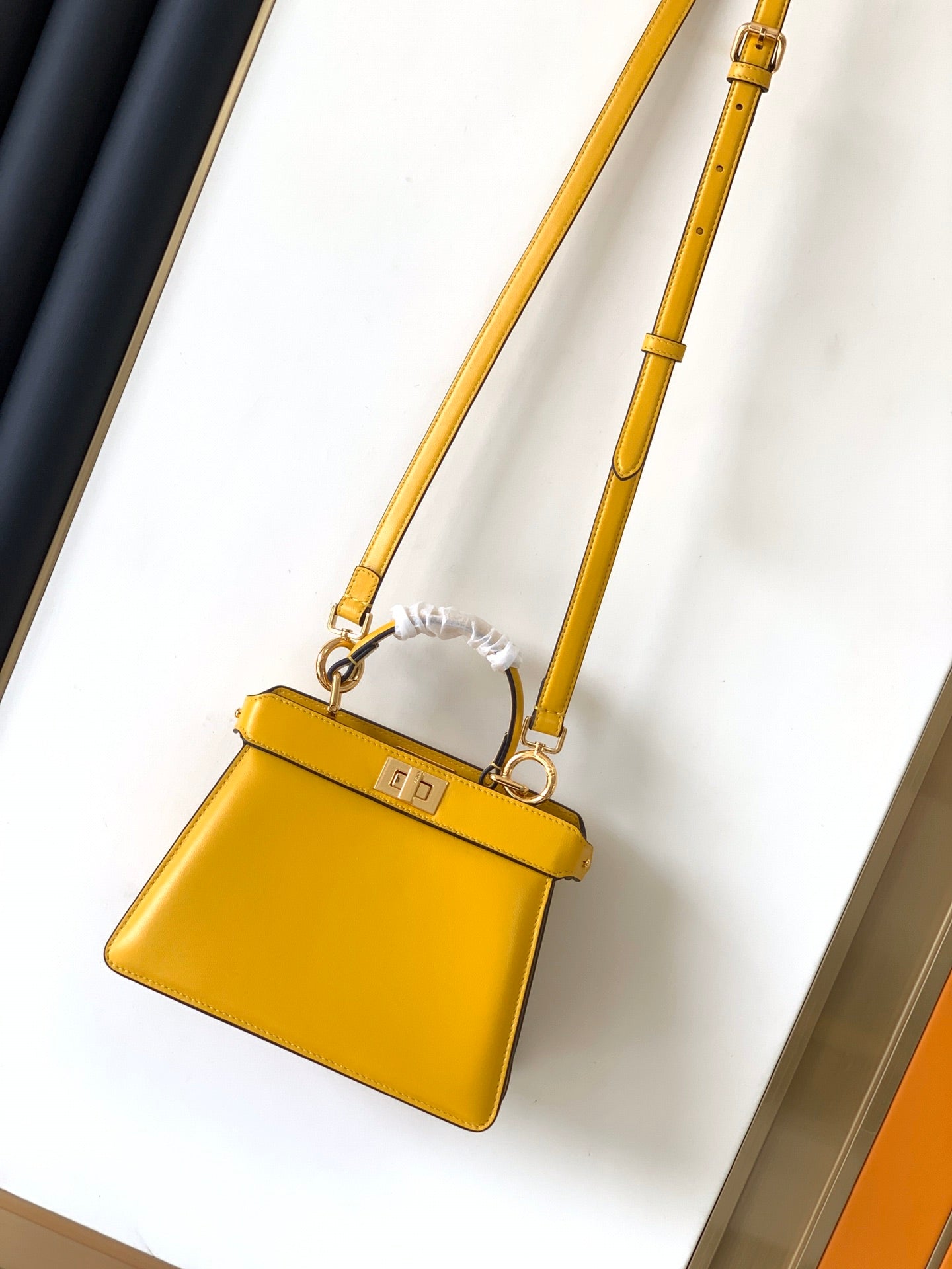 Sac Peekaboo ISeeU Petite 20 Cuir d'agneau jaune Ghw 
