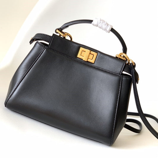 ピーカブー ミニ 23cm バッグ ブラック ラムスキン ゴールド金具