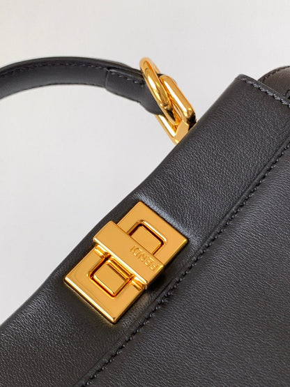 ピーカブー ミニ 23cm バッグ ブラック ラムスキン ゴールド金具