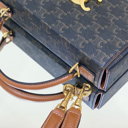 Coffret Triomphe 22 en cuir de veau naturel motif noir