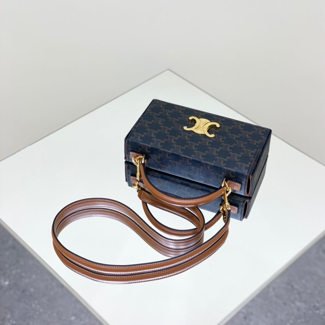Coffret Triomphe 22 en cuir de veau naturel motif noir