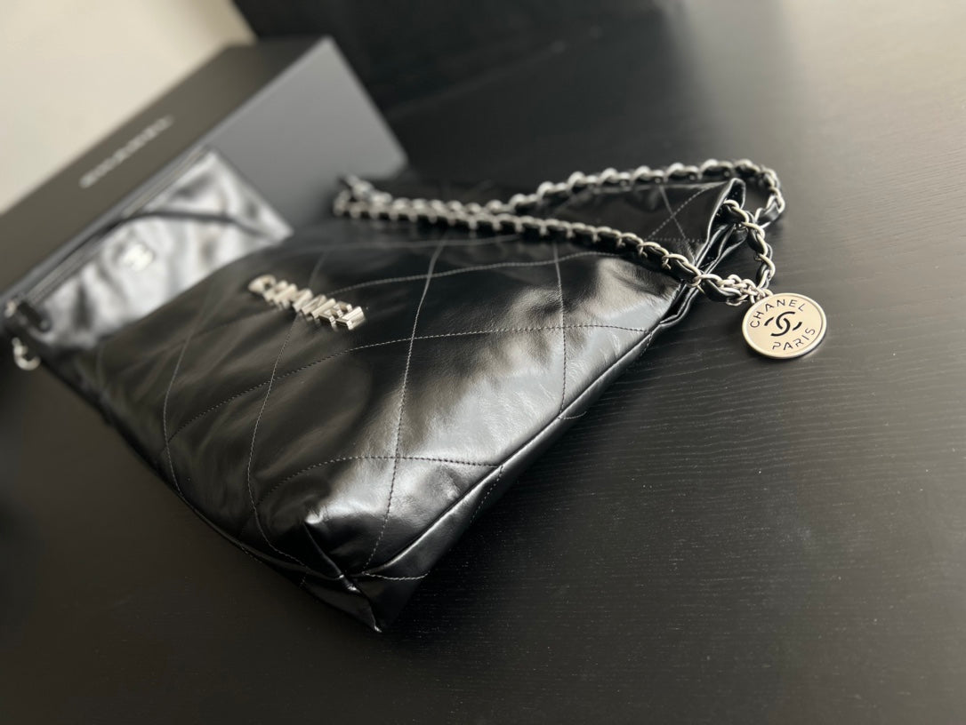 CC ホーボーバッグ 22 ブラック ラムスキン シルバー金具