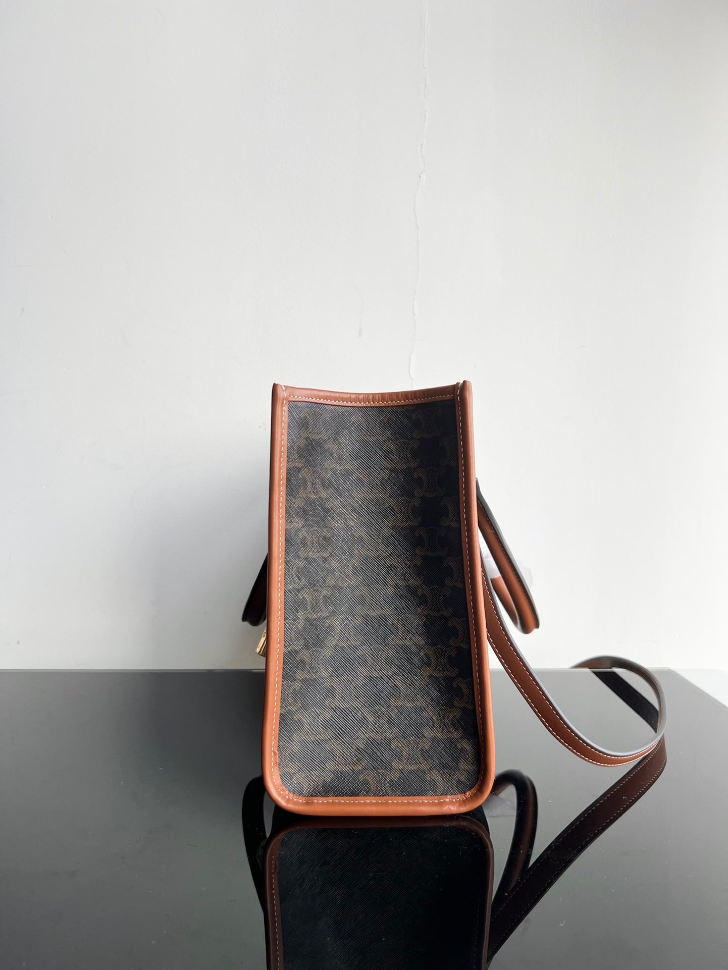 Sac cabas Triphome 35 en cuir de veau noir